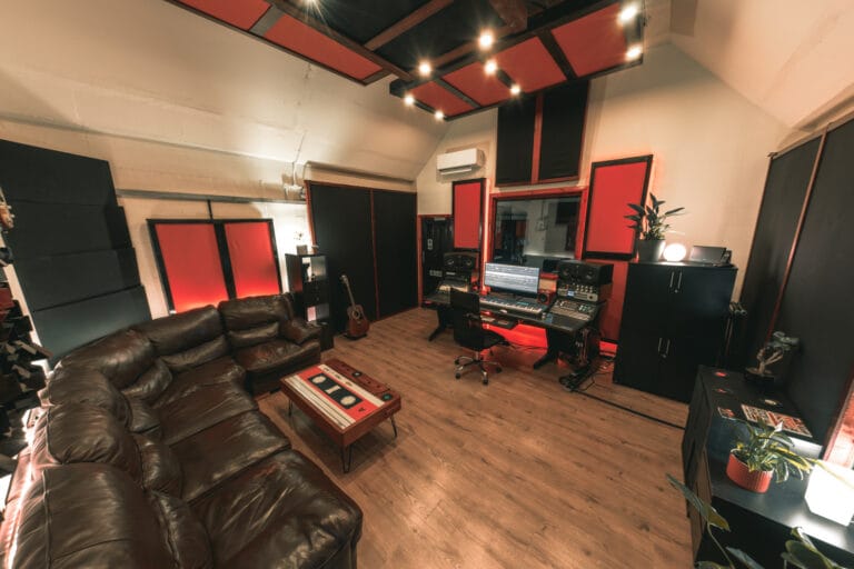 CONTROL ROOM 2024 - JPG-2