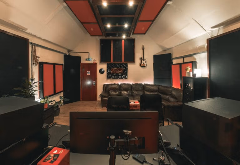 CONTROL ROOM 2024 - JPG-22